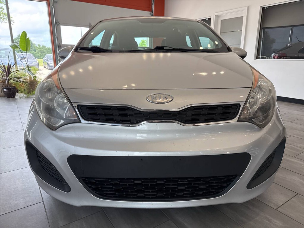 2013 Kia Rio Image 2