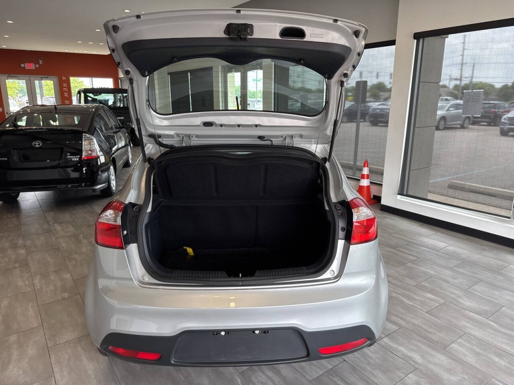 2013 Kia Rio Image 24