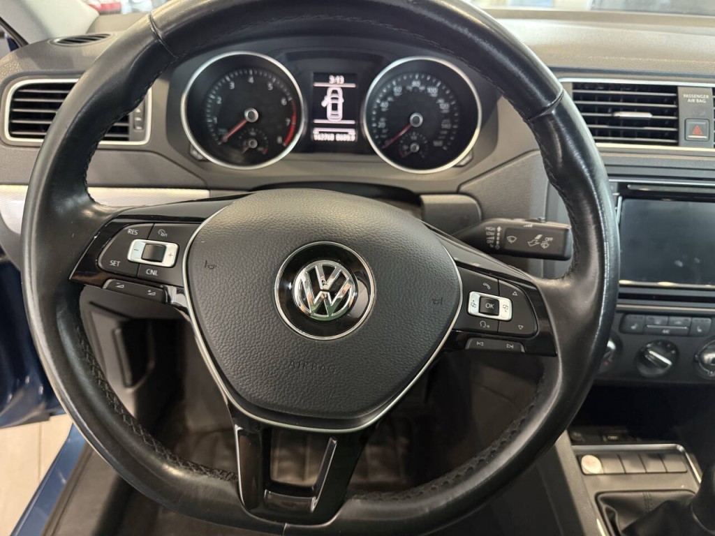 2017 Volkswagen Jetta Image 16