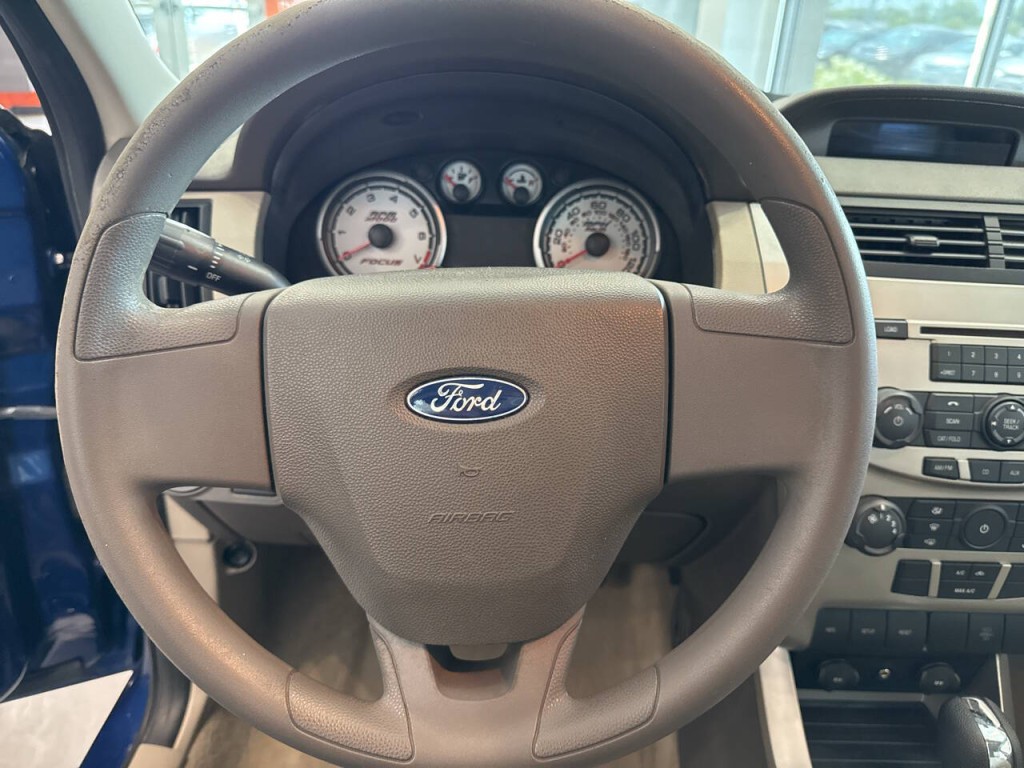 2009 Ford Focus Image 16
