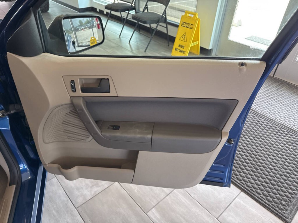 2009 Ford Focus Image 34