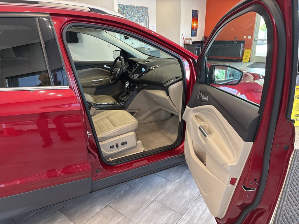 2016 Ford Escape Image 32