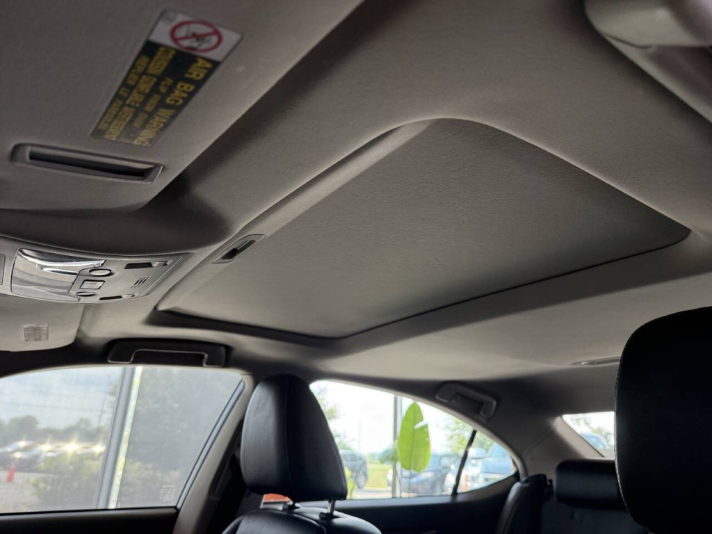 2014 Lexus ES 300 Image 34