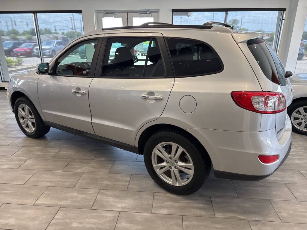2011 Hyundai Santa Fe Image 5