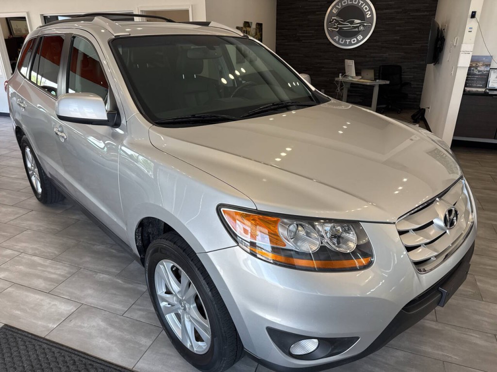 2011 Hyundai Santa Fe Image 10