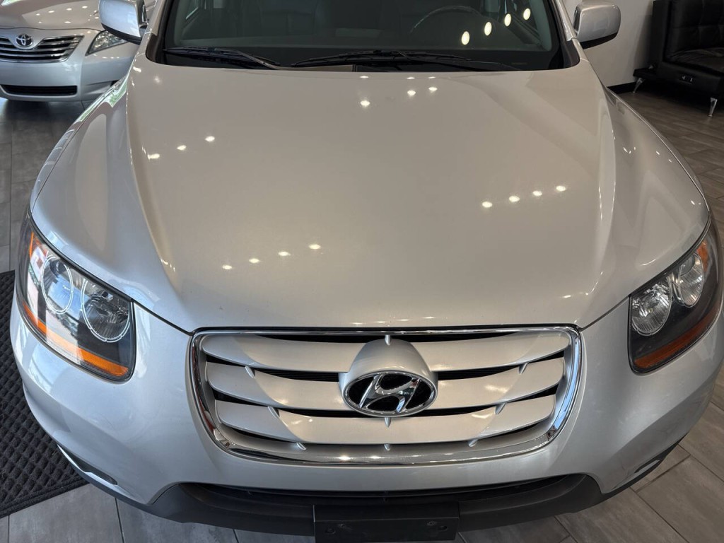 2011 Hyundai Santa Fe Image 11