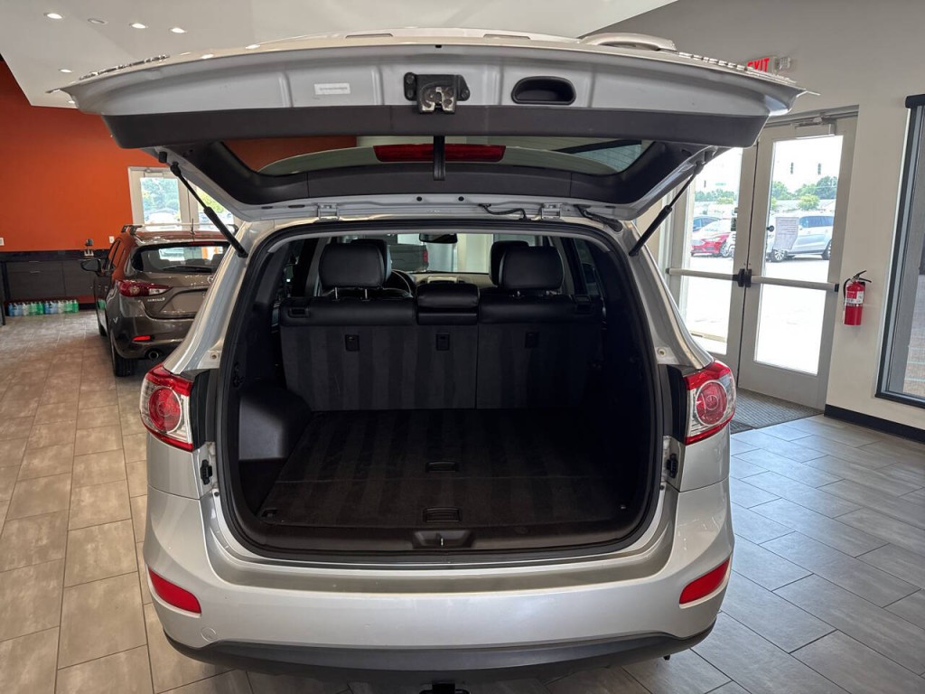 2011 Hyundai Santa Fe Image 32