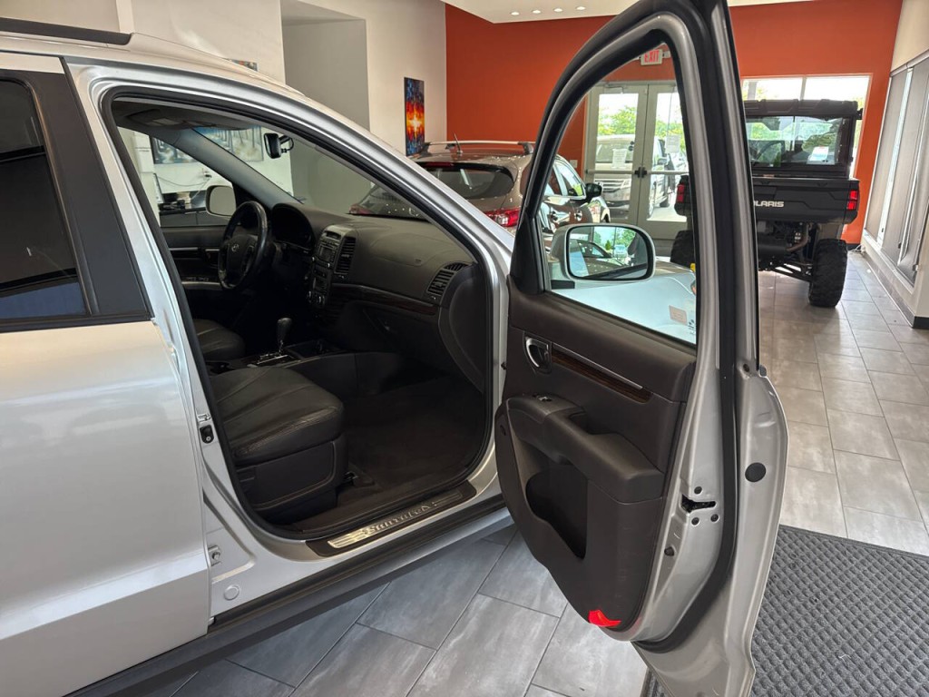 2011 Hyundai Santa Fe Image 35