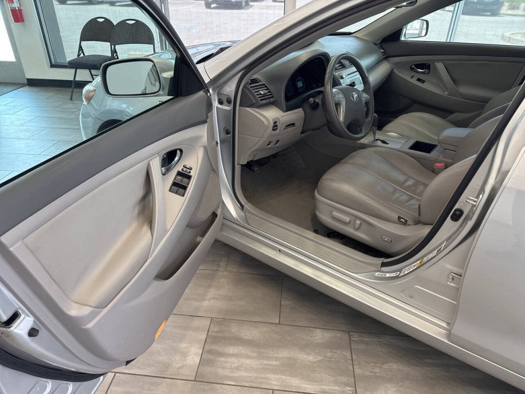 2007 Toyota Camry Image 13