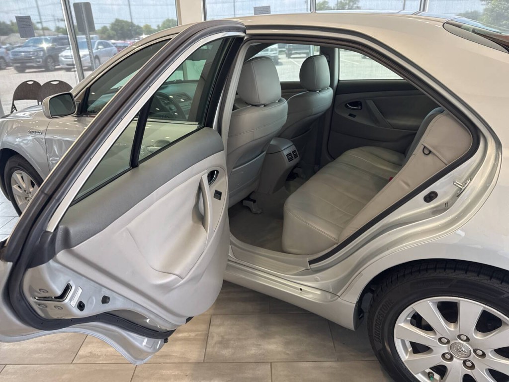 2007 Toyota Camry Image 25