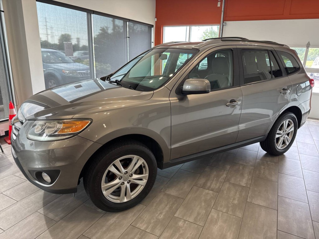 2012 Hyundai Santa Fe Image 3