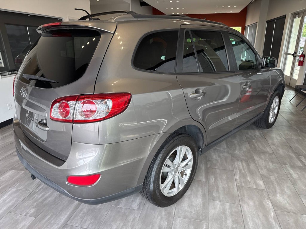 2012 Hyundai Santa Fe Image 7