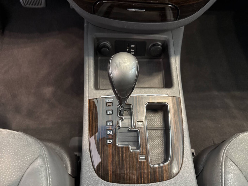 2012 Hyundai Santa Fe Image 18