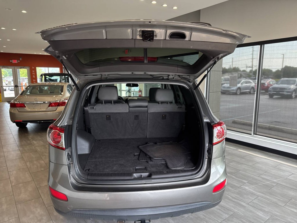 2012 Hyundai Santa Fe Image 25