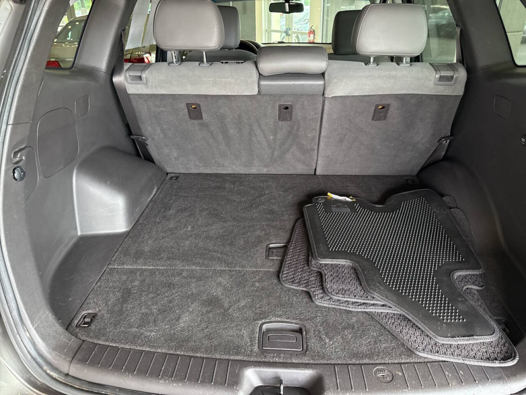 2012 Hyundai Santa Fe Image 27