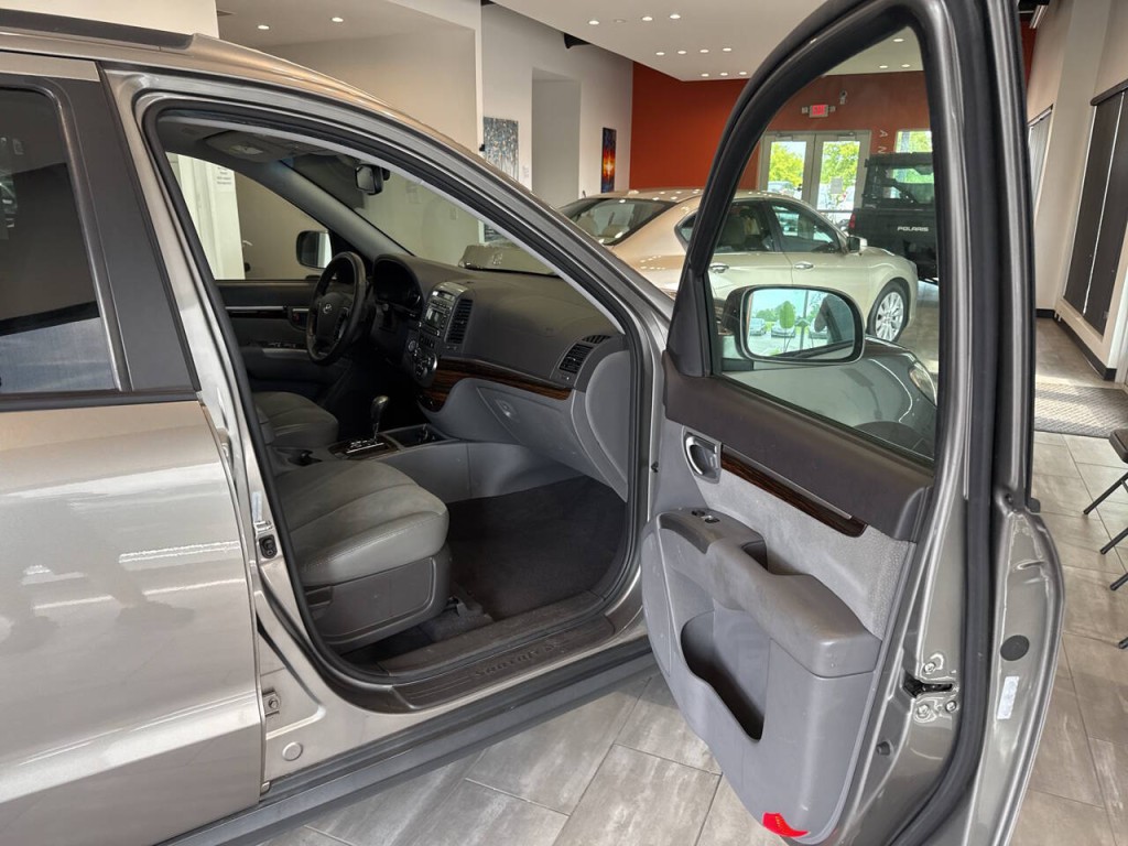 2012 Hyundai Santa Fe Image 33