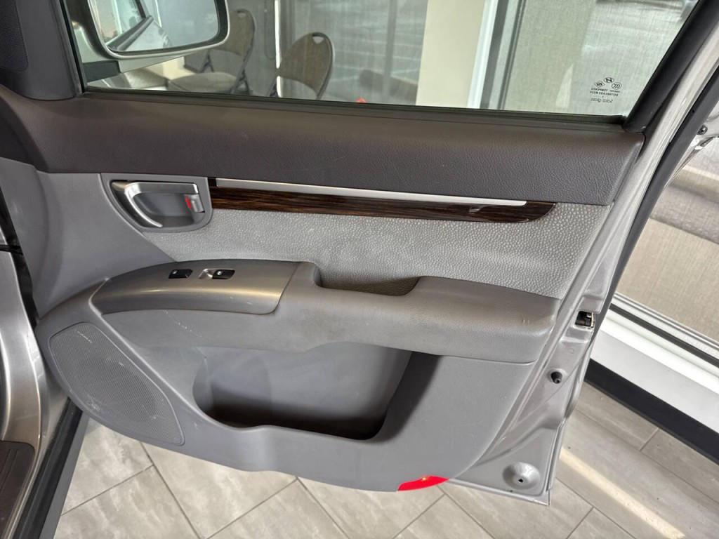 2012 Hyundai Santa Fe Image 34