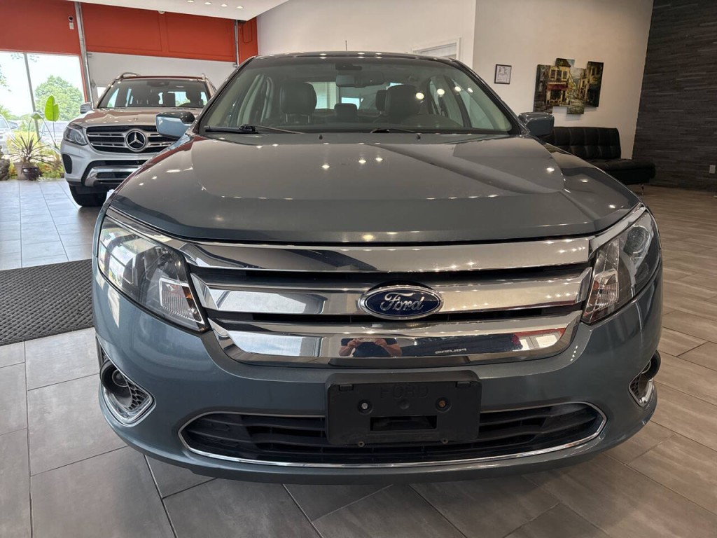 2011 Ford Fusion Image 2