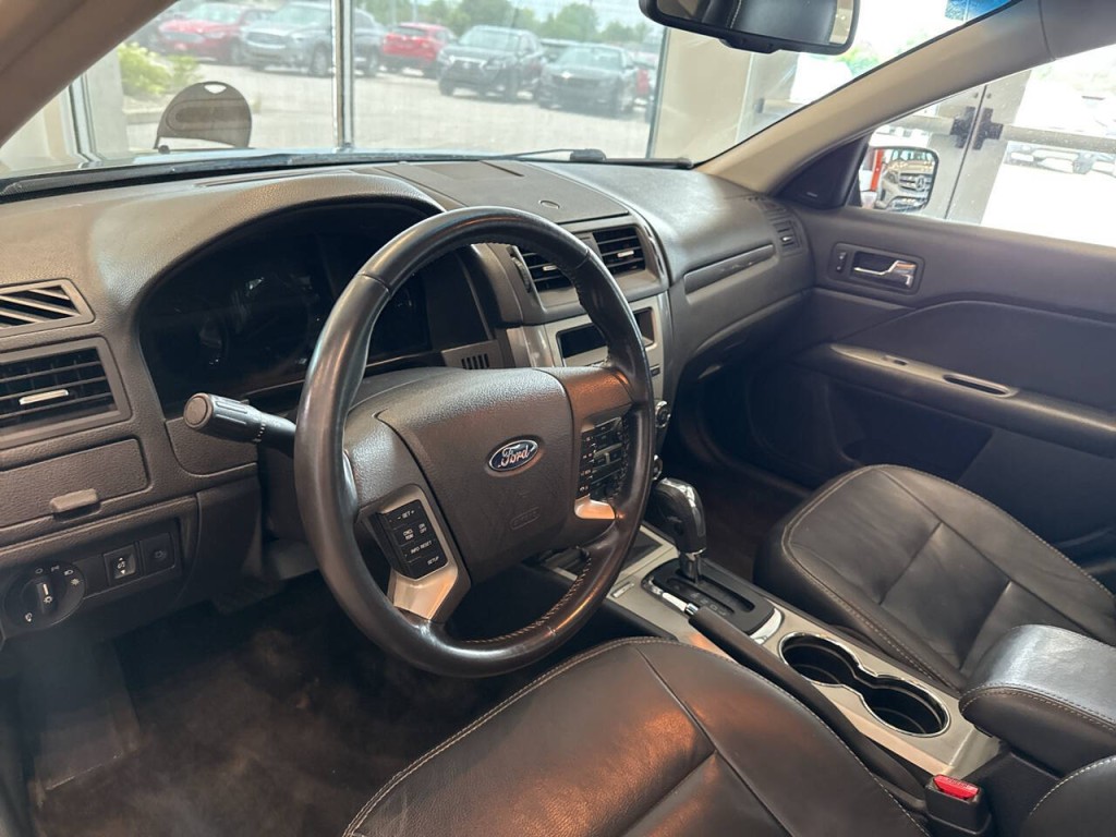 2011 Ford Fusion Image 17