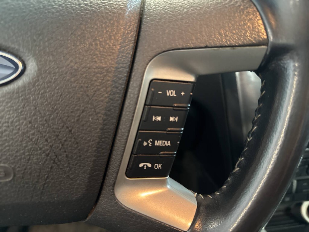 2011 Ford Fusion Image 19