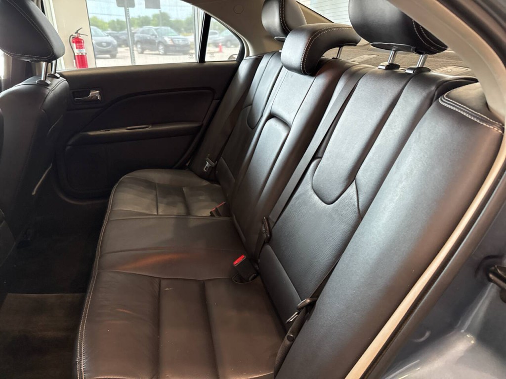 2011 Ford Fusion Image 29