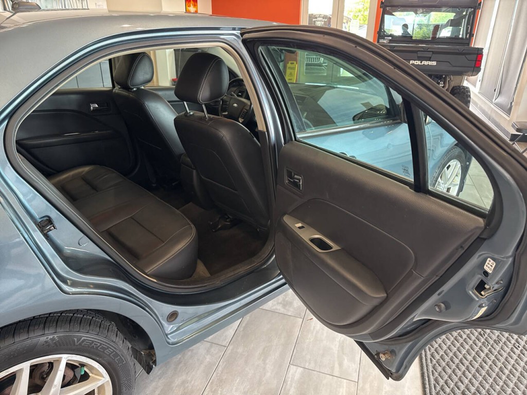 2011 Ford Fusion Image 34