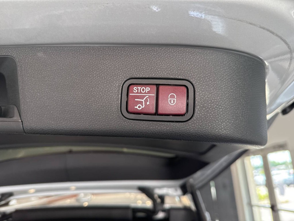 2018 Mercedes-Benz GLS-Class Image 33