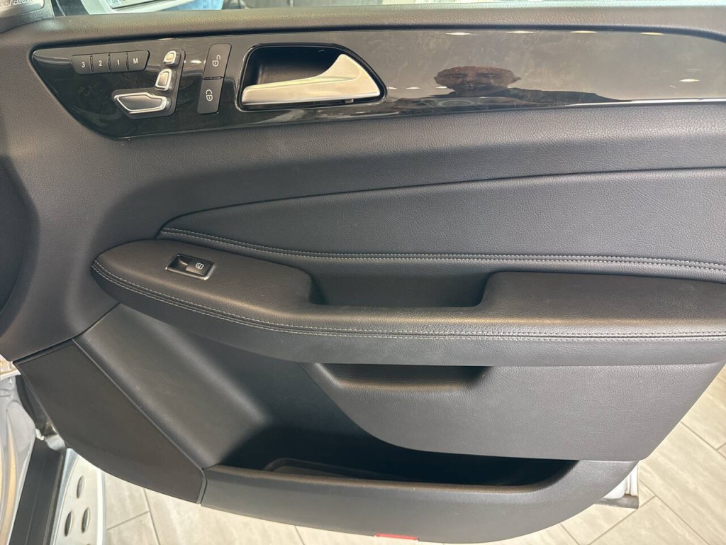 2018 Mercedes-Benz GLS-Class Image 38