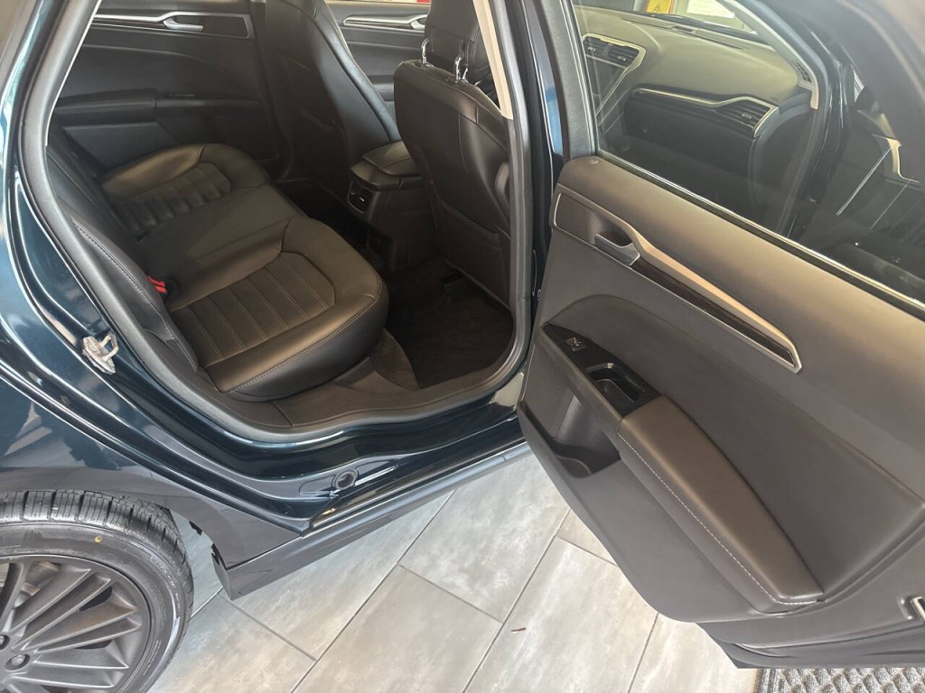 2014 Ford Fusion Image 22