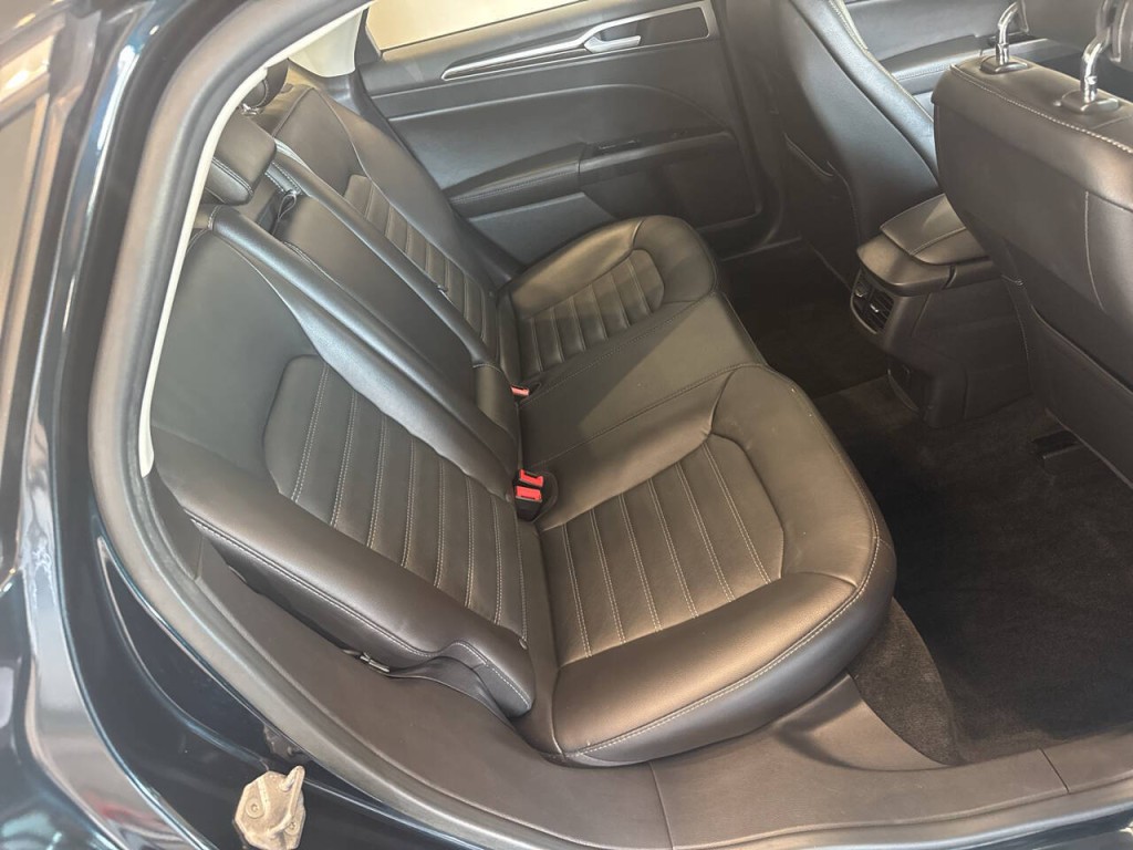 2014 Ford Fusion Image 23