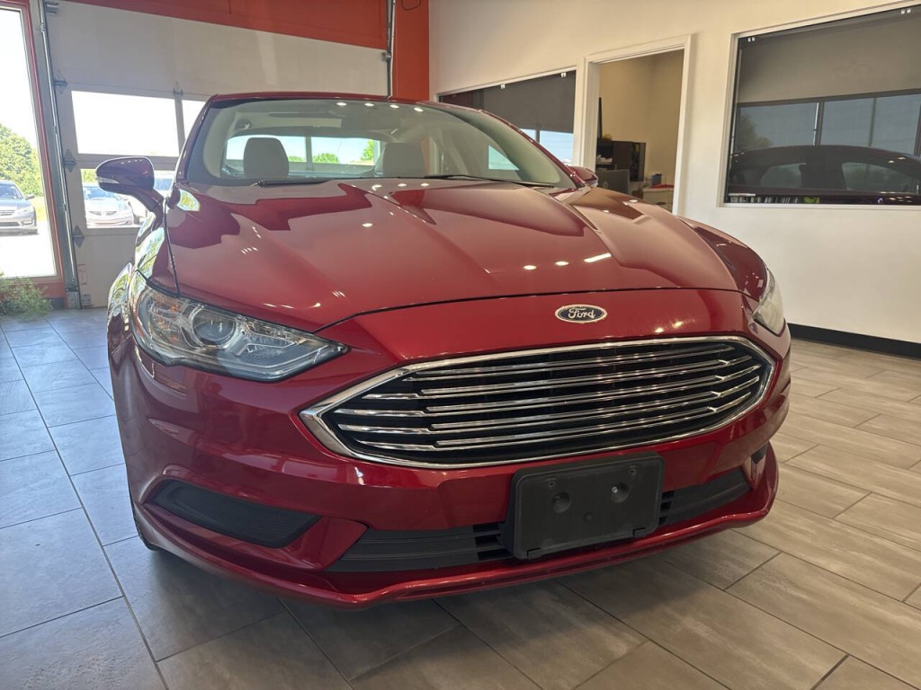 2017 Ford Fusion Image 4