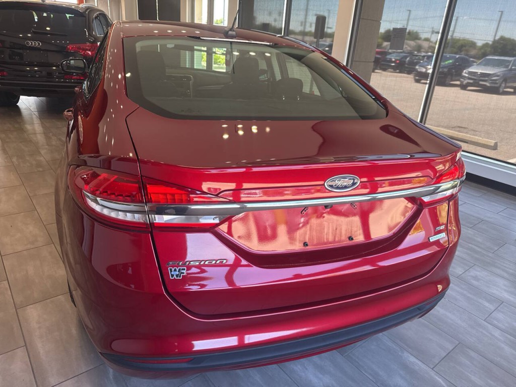 2017 Ford Fusion Image 12