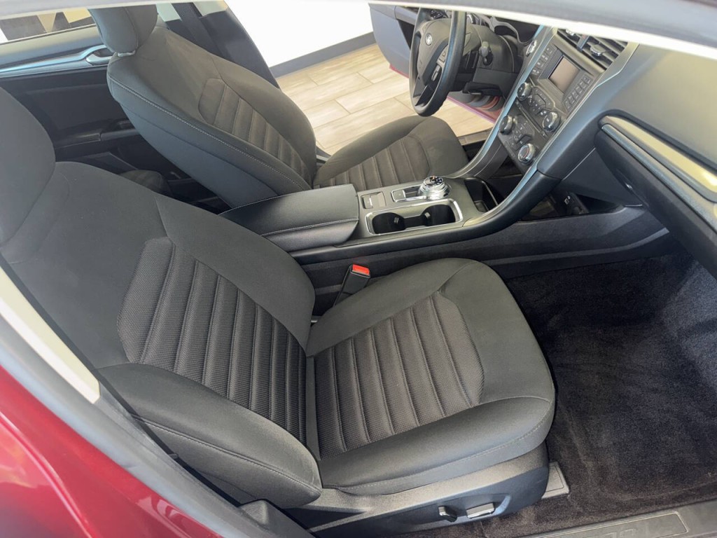 2017 Ford Fusion Image 27