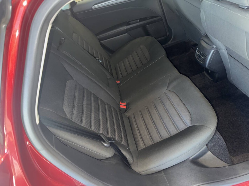 2017 Ford Fusion Image 29