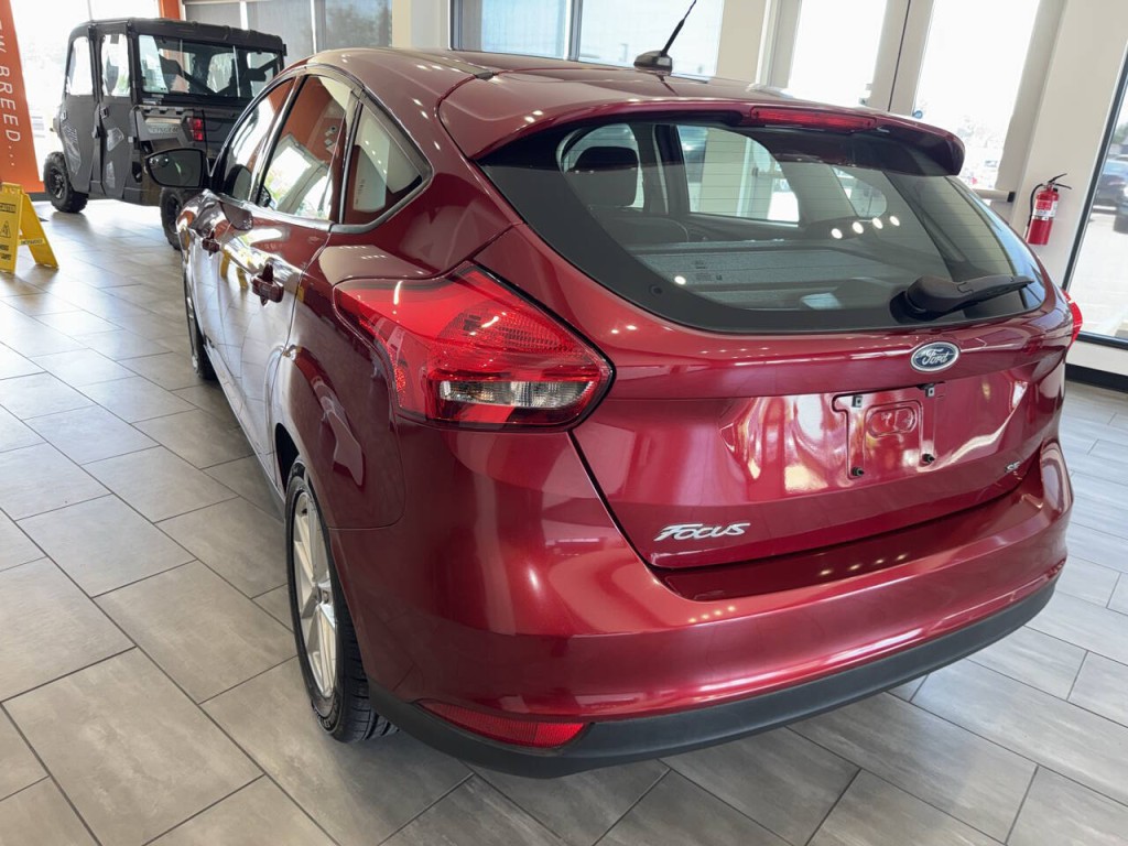 2017 Ford Focus Image 11