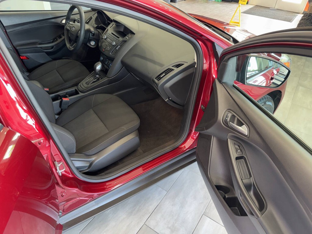 2017 Ford Focus Image 20