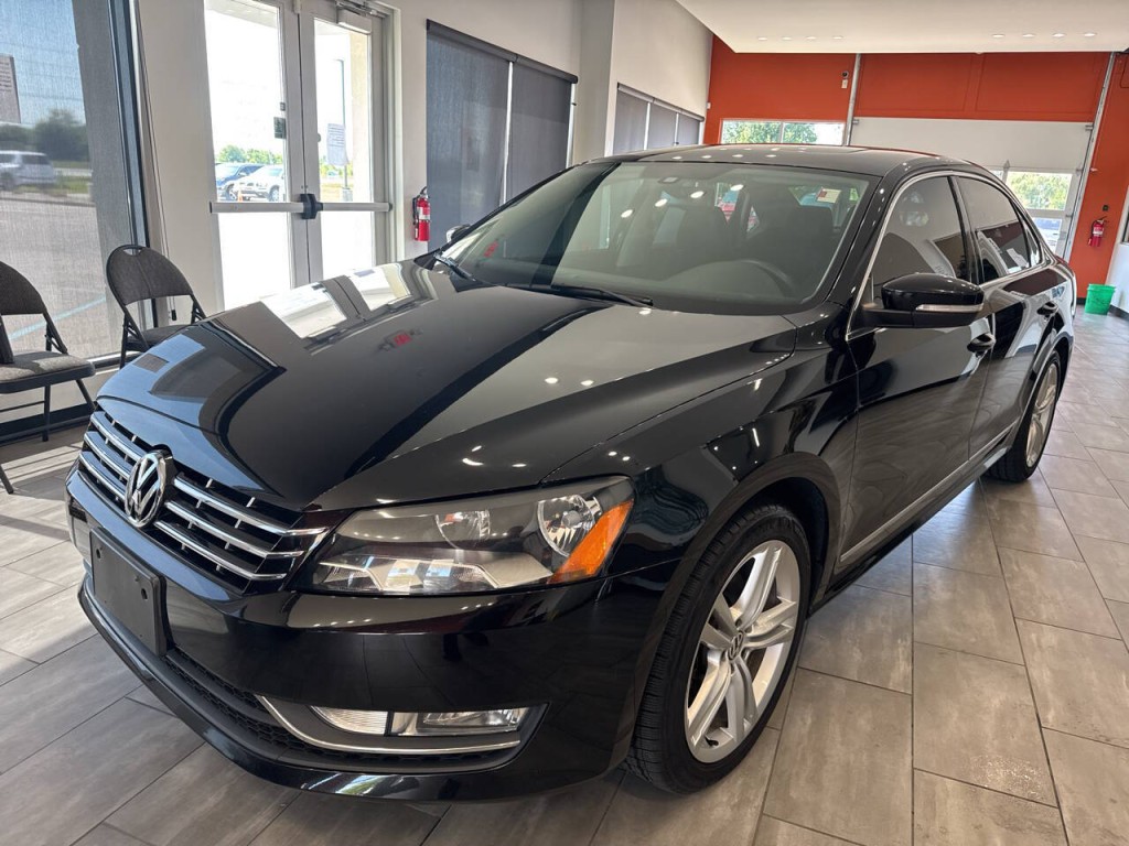 2014 Volkswagen Passat Image 8