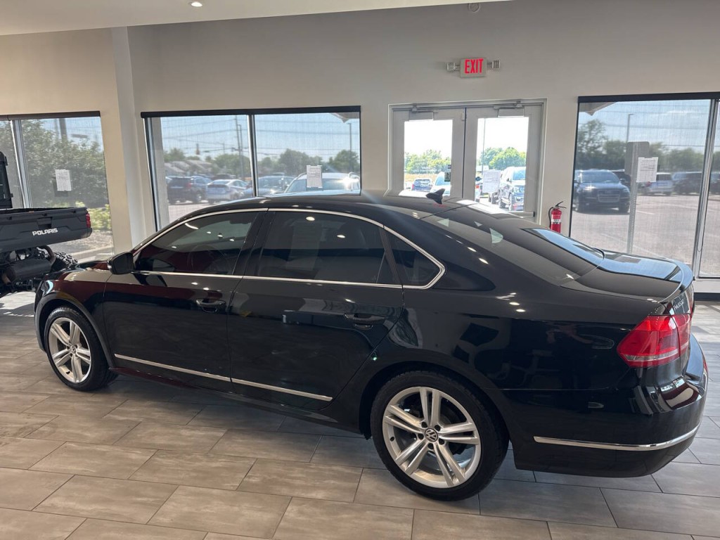 2014 Volkswagen Passat Image 11