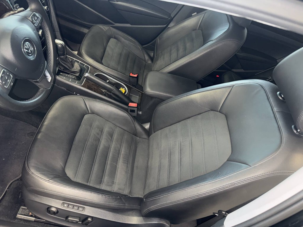 2014 Volkswagen Passat Image 21