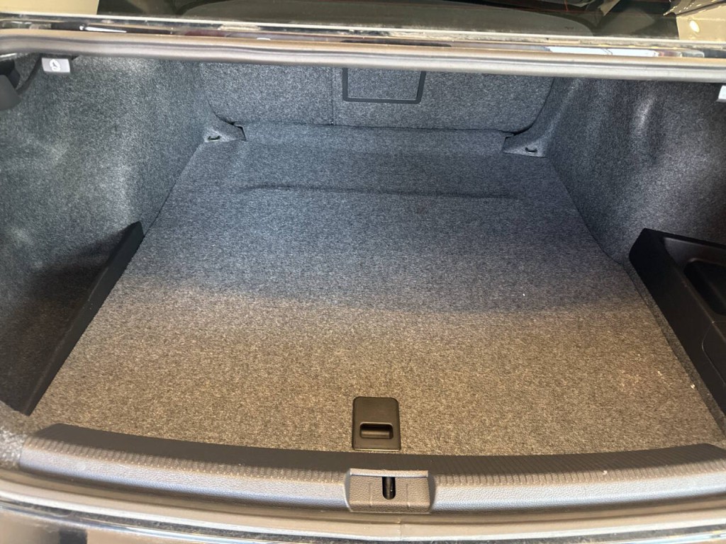 2014 Volkswagen Passat Image 42