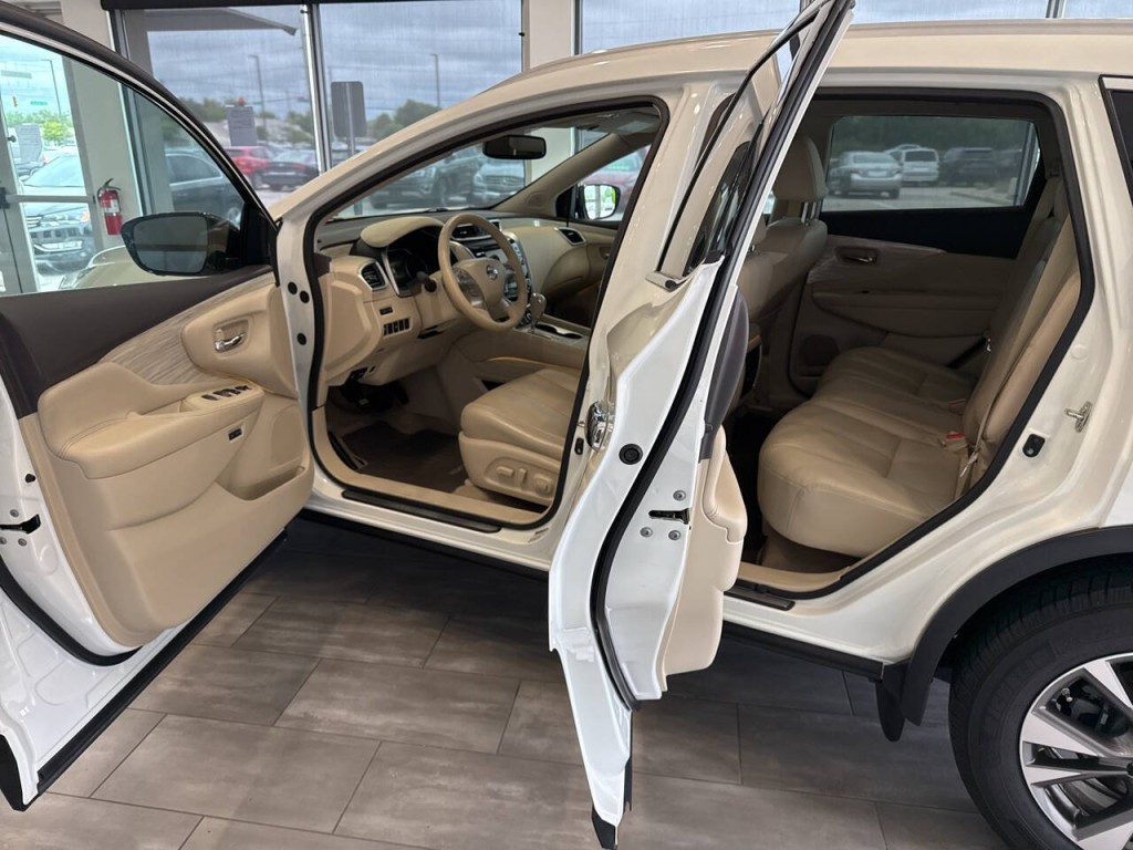 2015 Nissan Murano Image 10