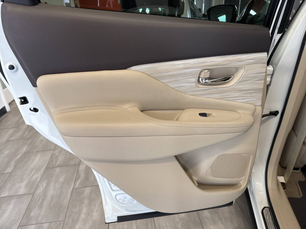 2015 Nissan Murano Image 28