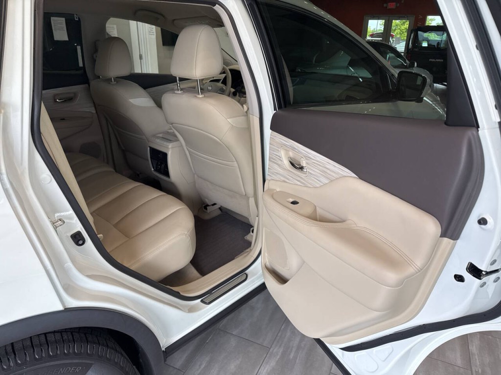 2015 Nissan Murano Image 35