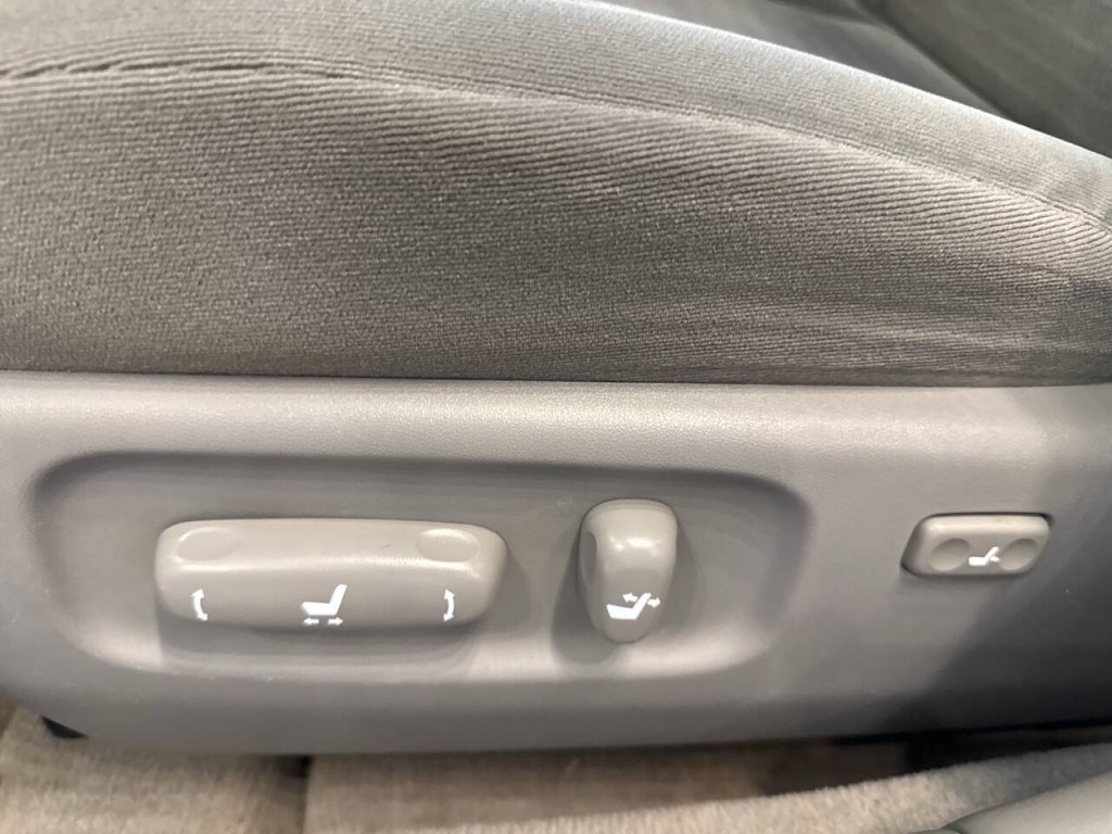 2005 Toyota Camry Image 15