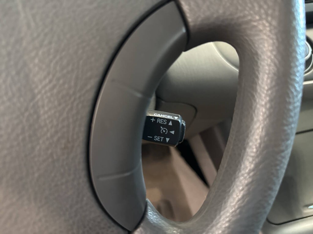 2005 Toyota Camry Image 18