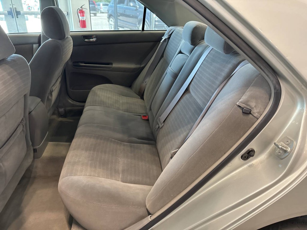 2005 Toyota Camry Image 27