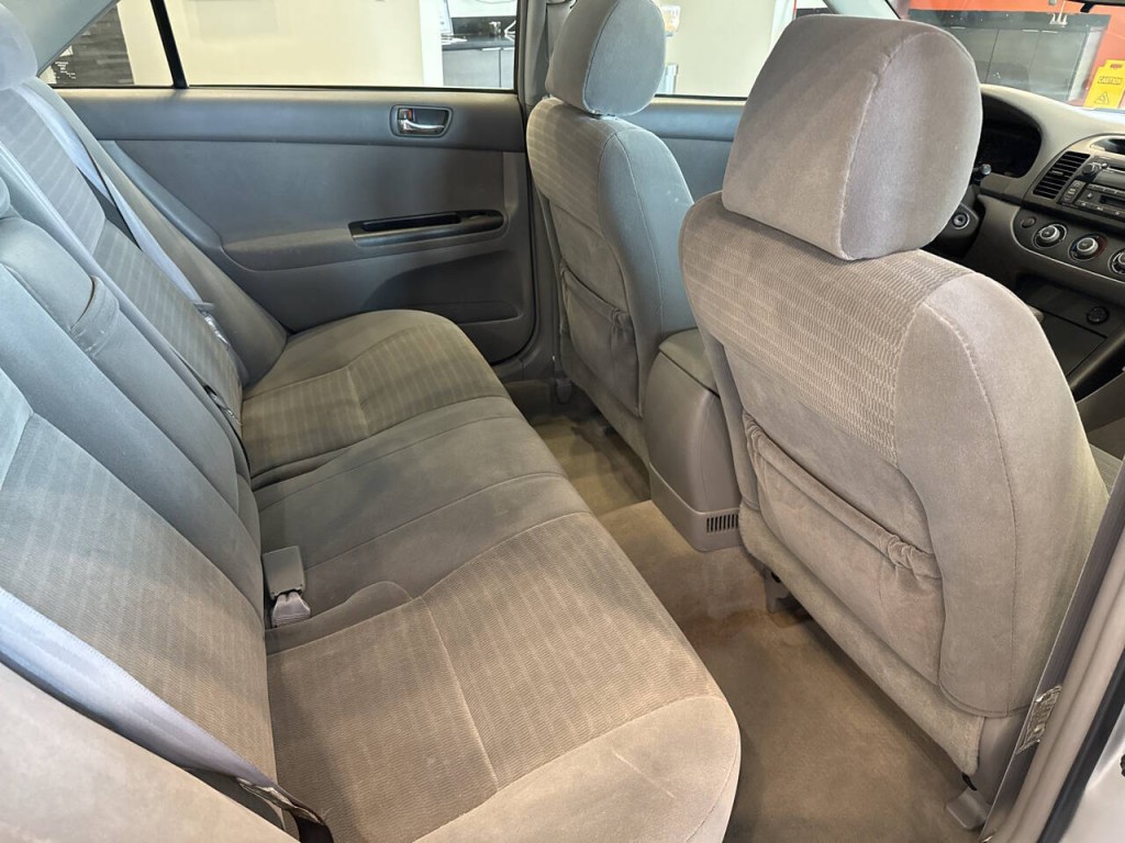 2005 Toyota Camry Image 34