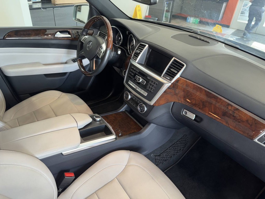 2014 Mercedes-Benz M-Class Image 20