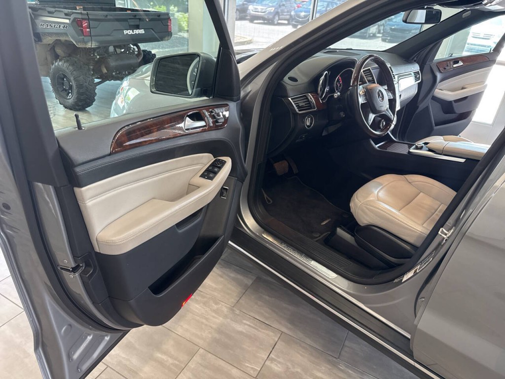 2014 Mercedes-Benz M-Class Image 24
