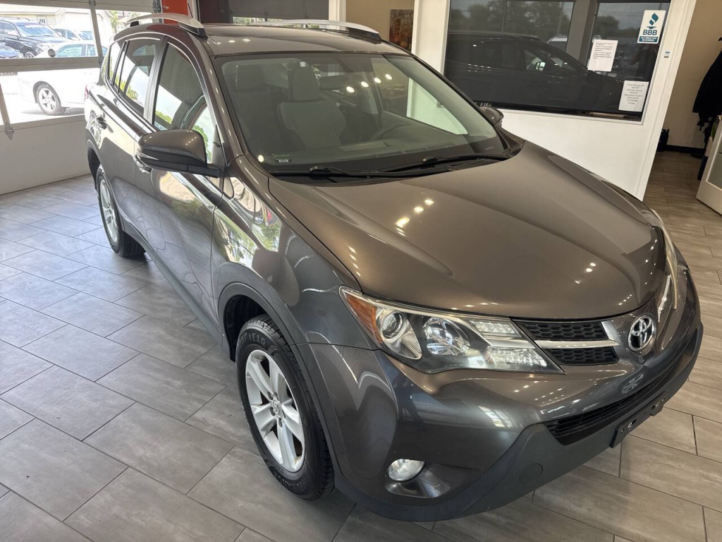 2013 Toyota Rav4 Image 4